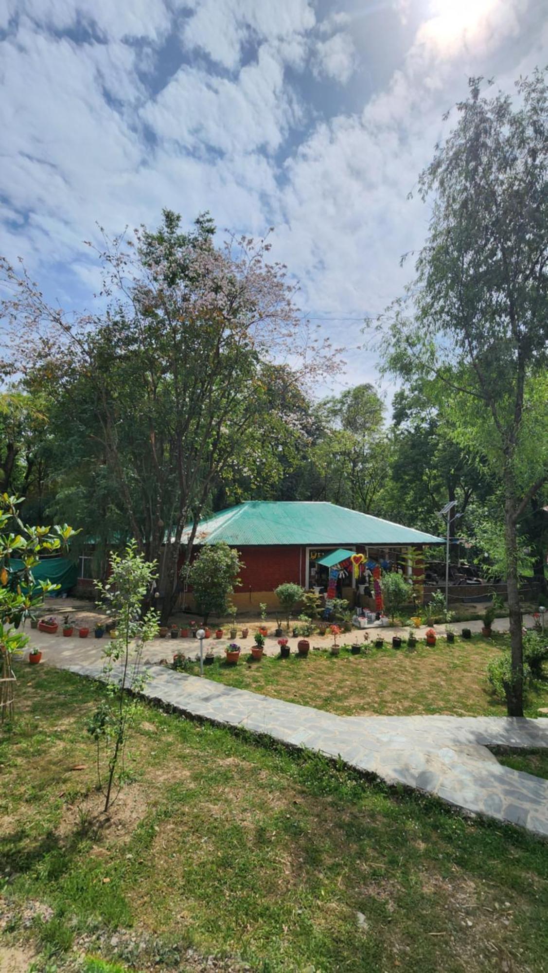 Namlang Resort Bīr エクステリア 写真